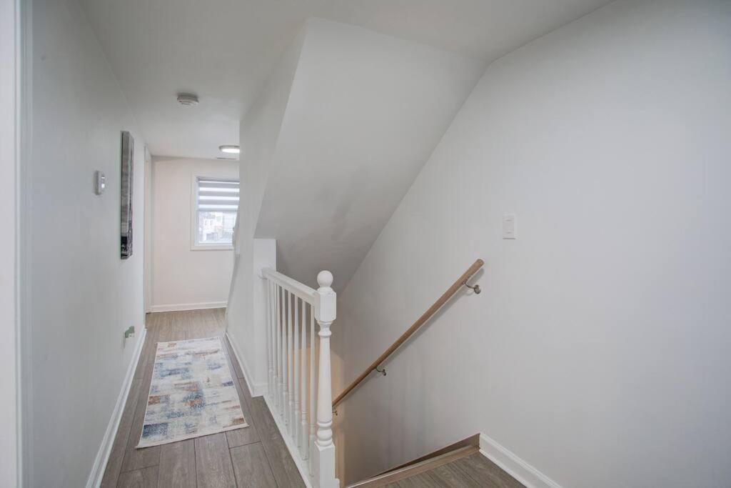 Cozy Lux 3bd House Heart Of Fishtown Sleeps 8 *